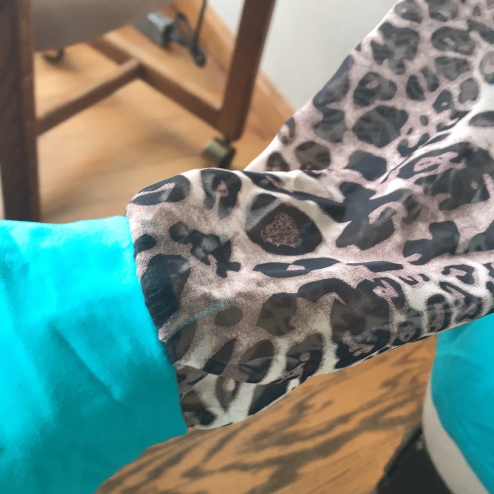 NWT OMSJ Leopard Animal Print Patchwork Plus LS Shirt Top Blouse Women’s Size L - Picture 5 of 13